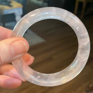 Beautiful high quality natural rose quartz bangle bracelet